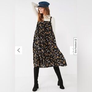 Kimchi Blue Fleur Babydoll Floral
Midi Dress